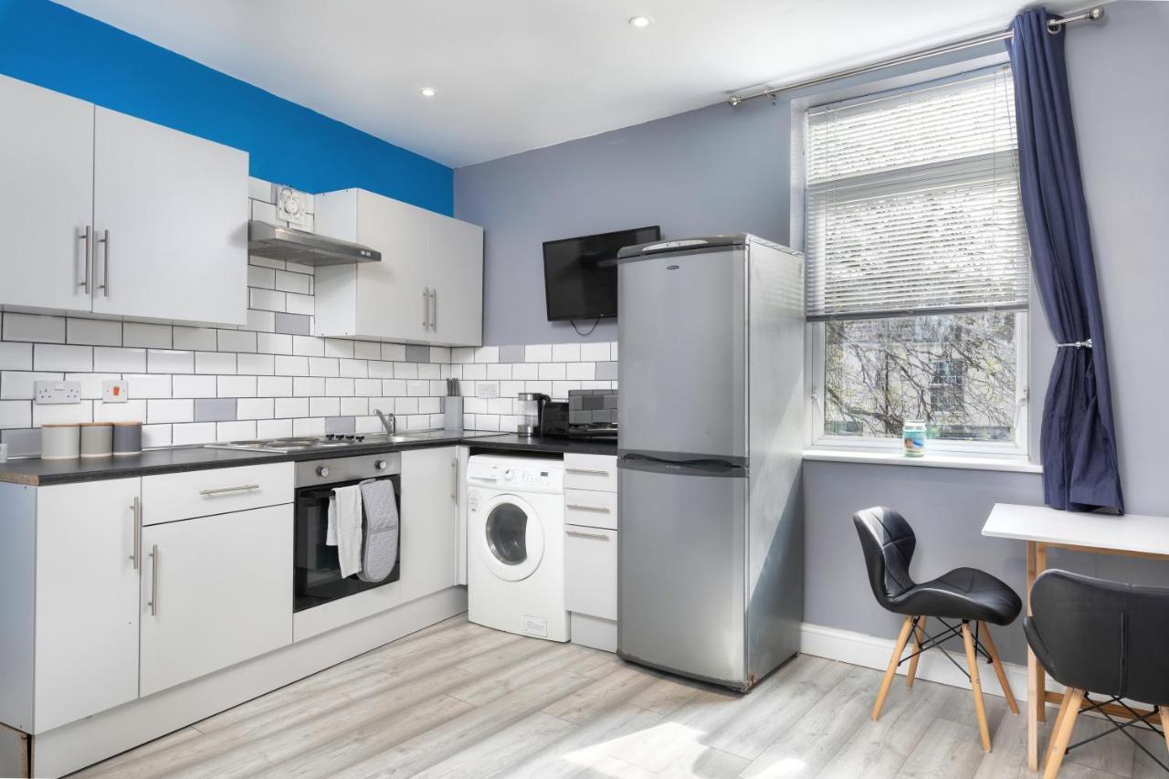 Stockton Town Centre Studio Apartments Free Parking And Wi-Fi エクステリア 写真