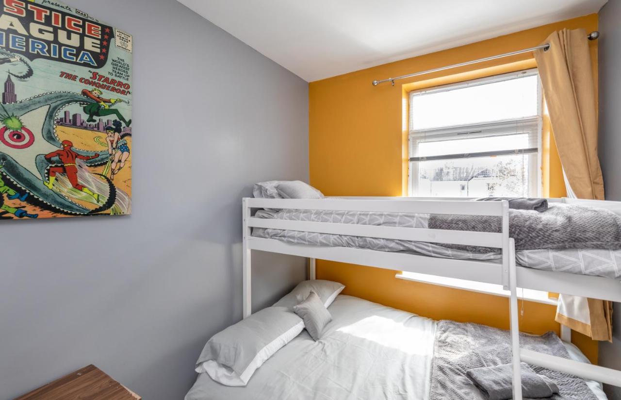 Stockton Town Centre Studio Apartments Free Parking And Wi-Fi エクステリア 写真