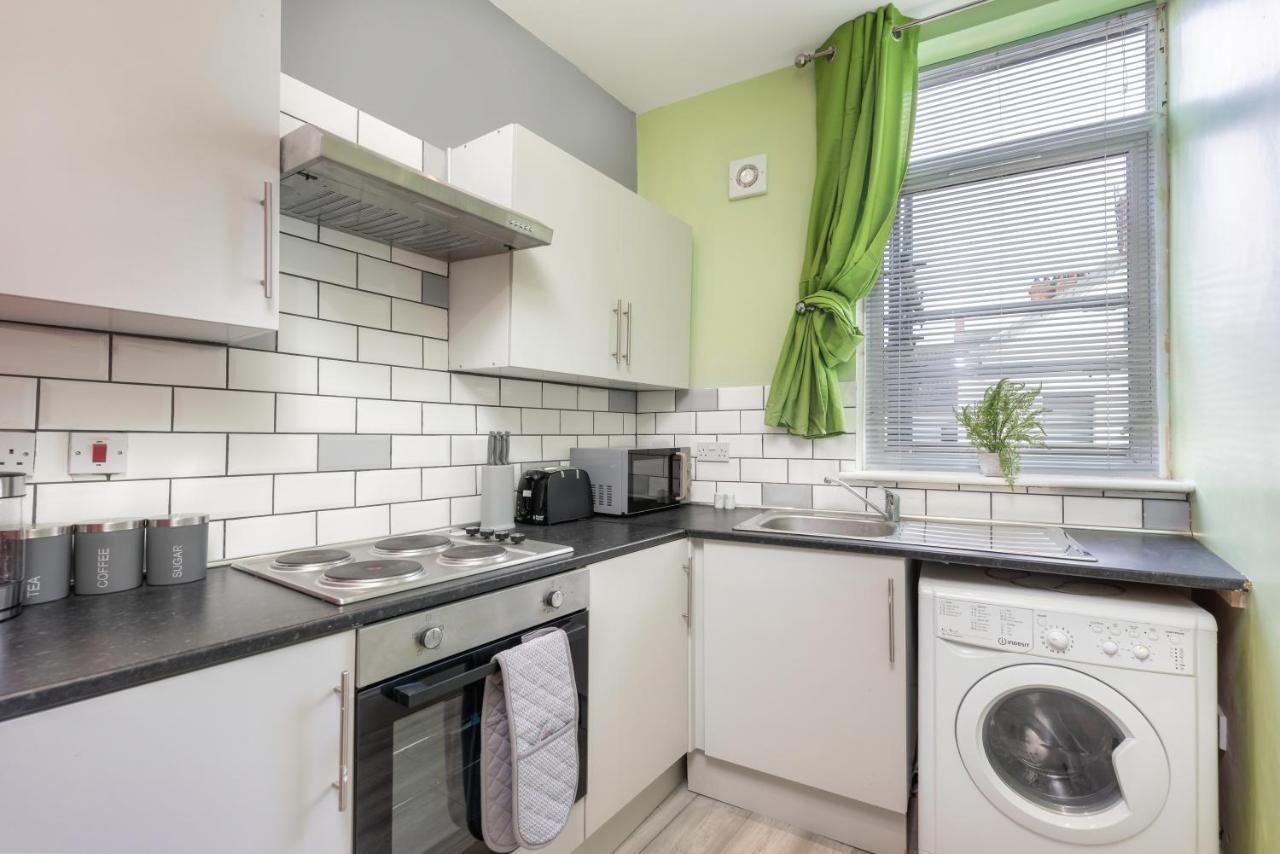 Stockton Town Centre Studio Apartments Free Parking And Wi-Fi エクステリア 写真
